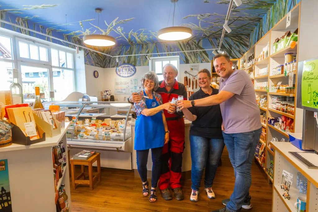 Vier Personen von der Upländer Bauernmolkerei