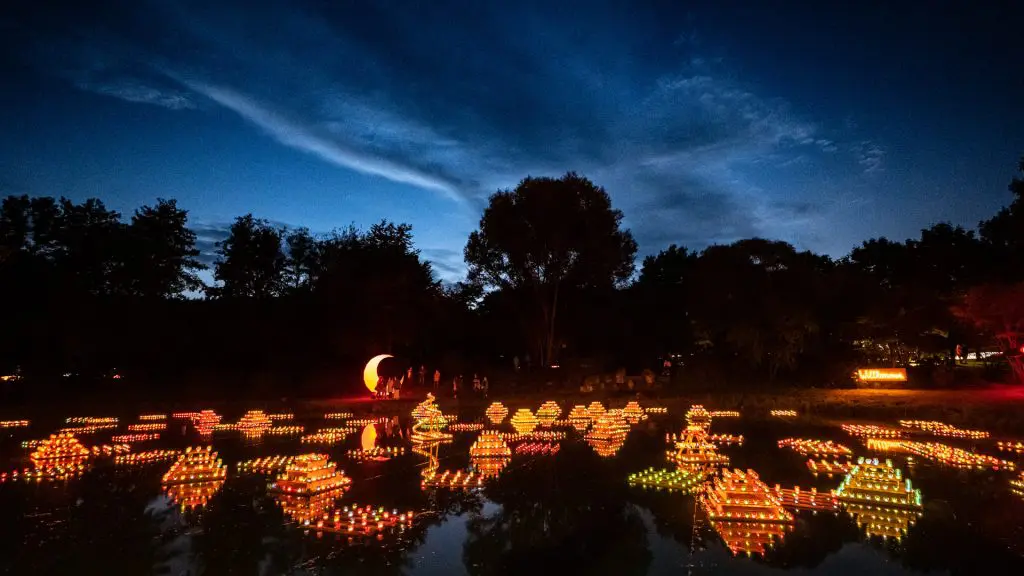 Nächtliche Lichter beim Lichterfest in Bad Zwesten