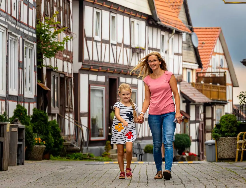 Waldeck – SAGENhaft schön, das reizvolle Städtchen am Edersee