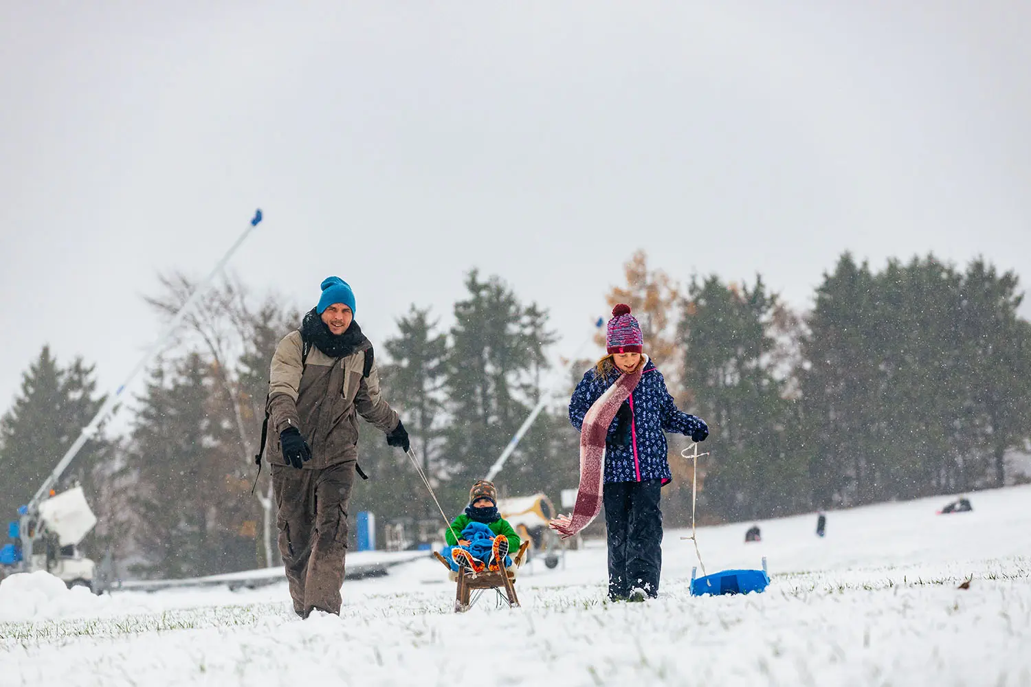 Rodeln im Winter – ein rasantes Winterabenteuer für die ganze Familie