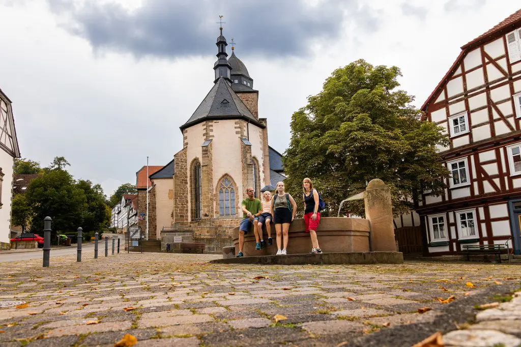 Eine faszinierende Stadttour durch Naumburg, wo historische Architektur, charmante Gassen und kulturelle Highlights die Besucher in eine reiche Vergangenheit eintauchen lassen. Foto: David Heise