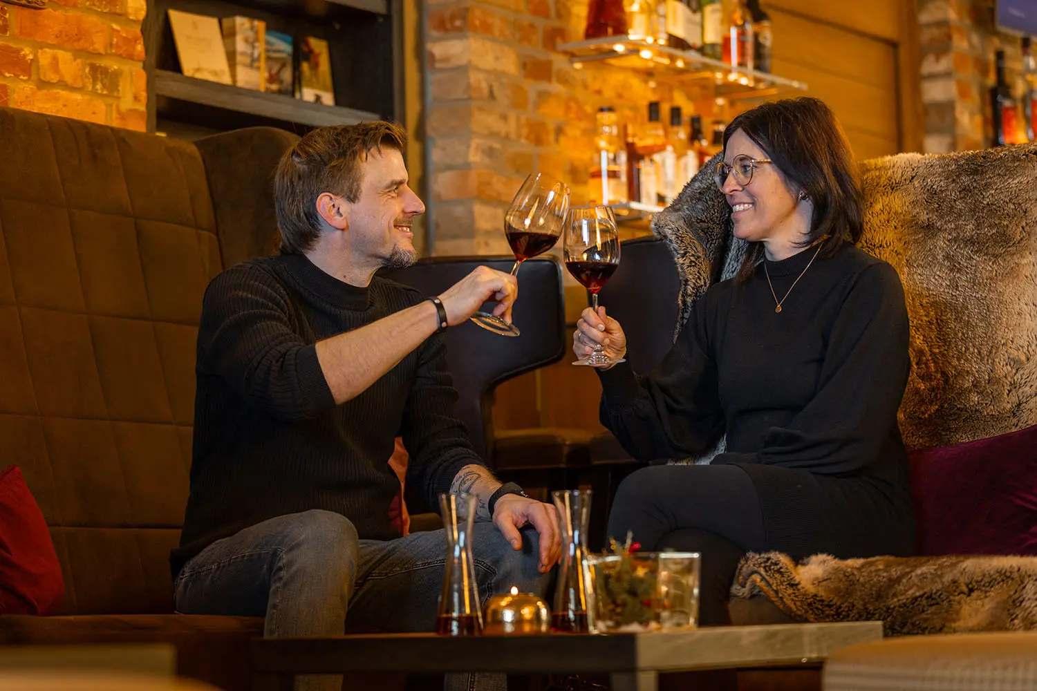 Anne und Sascha genießen ein entspanntes Pärchenwochenende im Hotel Brunnenhaus Schloss Landau und erkunden die charmante Stadt Bad Arolsen. Foto: David Heise